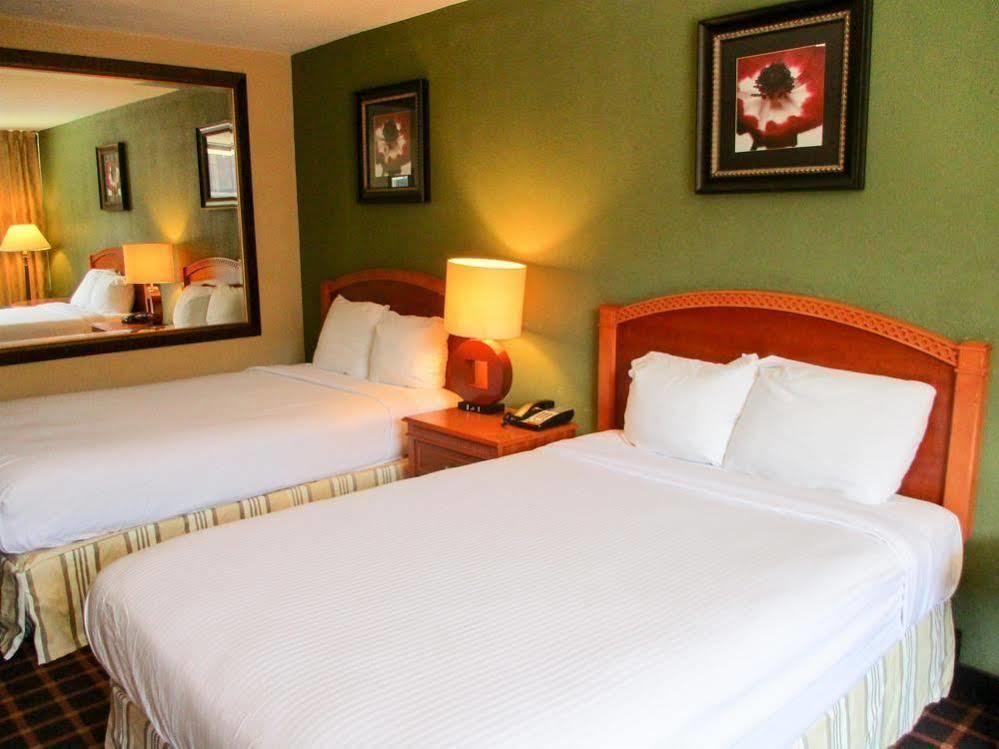Oyo Hotel Bossier City La - Red River מראה חיצוני תמונה
